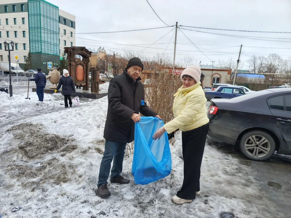 Депутаты и аппарат Совета народных депутатов Мариинского муниципального округа приняли ...