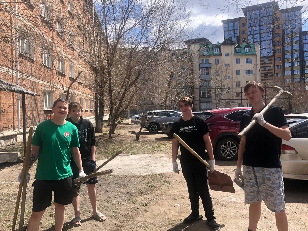 "Месяц, когда оживают общежития🌱🥀🌷 "  Старт апрельского марафона общежитий БГУ 🔥  С 6 по 30 апреля о