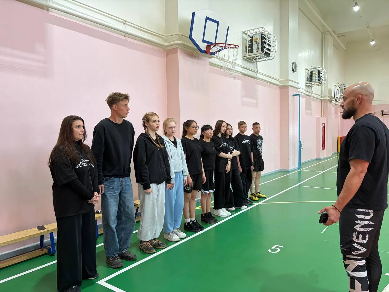 💪 Молодёжь Чукотки встречает День физкультурника в движении