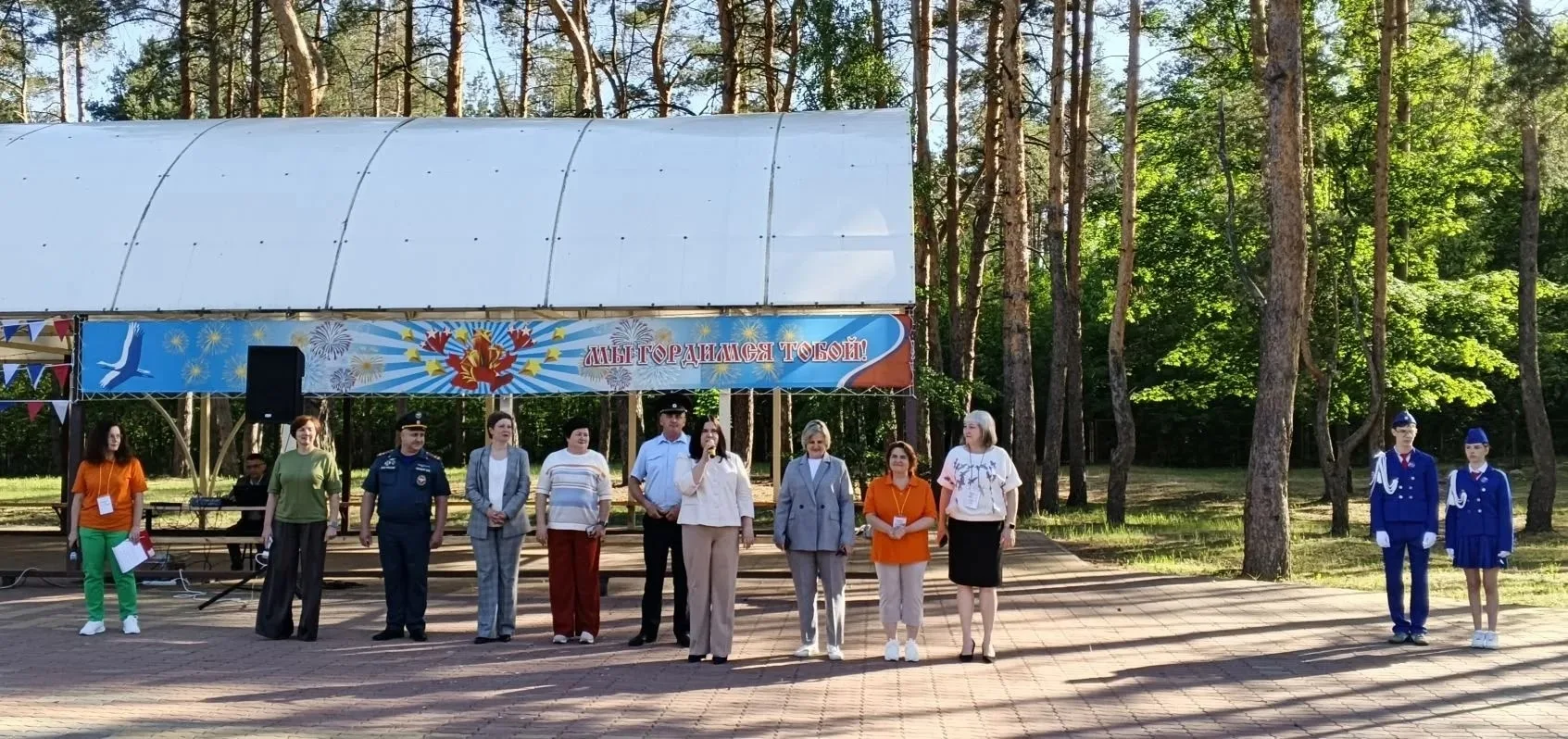 Состоялось открытие профильных  лагерей "ЭКОС" и "ЮИД" на базе ДОЛ " Берёзка"