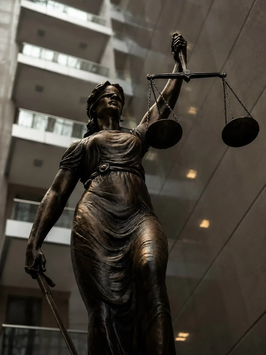 ⚖️Юриспруденция в Гагаринском многопрофильном колледже — твой путь в мир права!