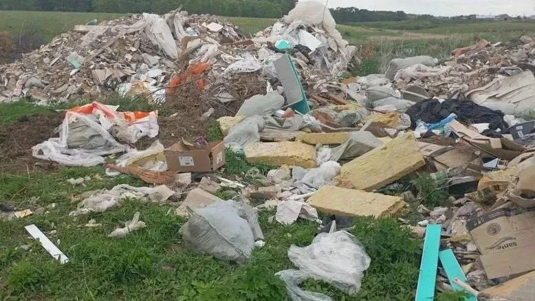 🗑️🚨 В Башкирии поймали «мусорщика» у парка «Аслы-Куль»

Инспекторы задержали мужчину из Давлеканов