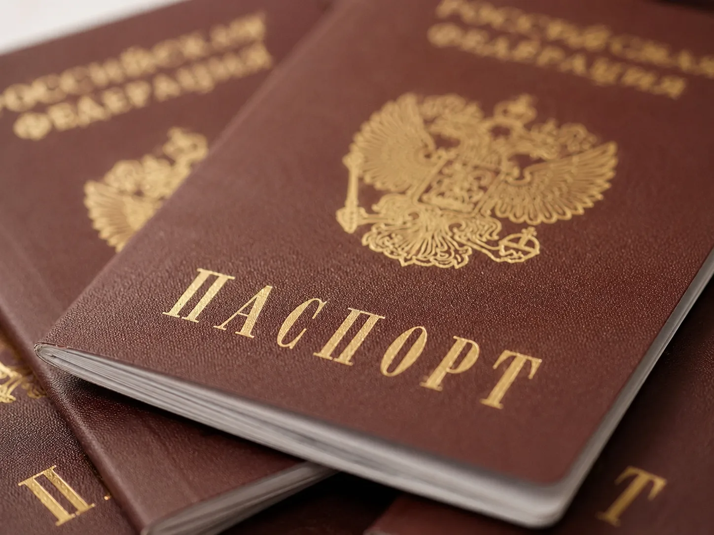 🛂 В МВД объяснили, почему в Петербурге образовались очереди за загранпаспортами.