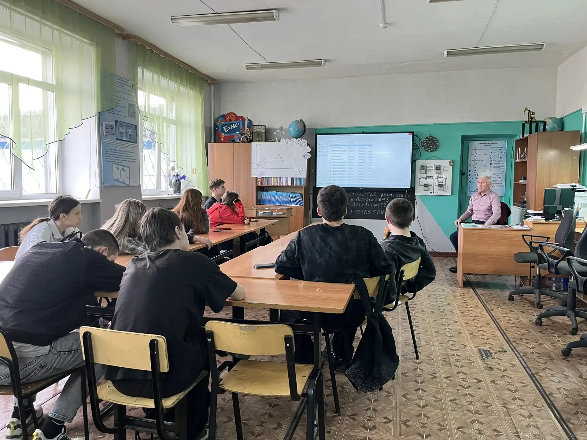 Выбор жизненного пути не ограничивается только выбором профессии. Это не только кем быт...