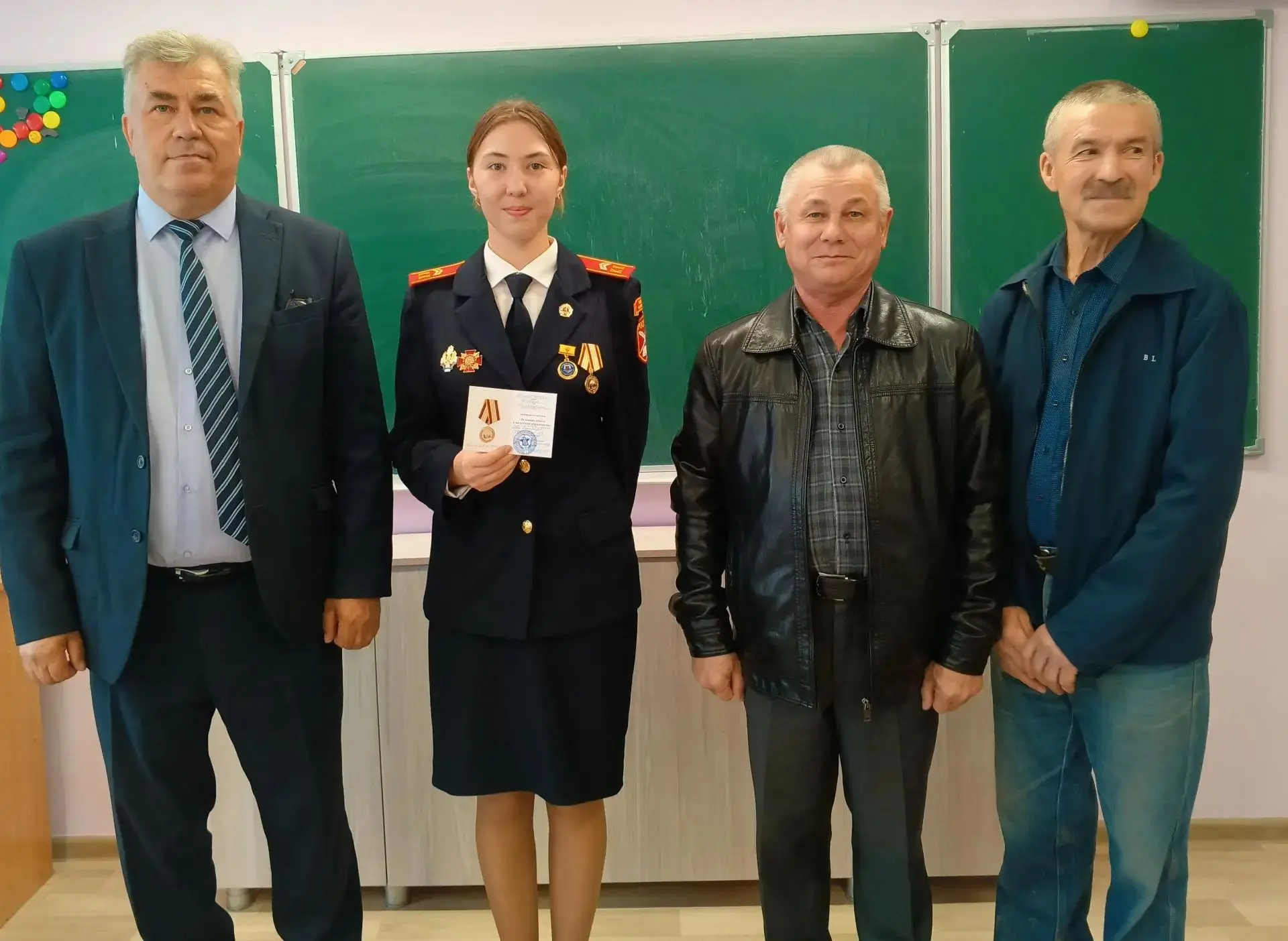 Кадет Комсомольской СОШ №2 Арсентьева Дарья удостоена высокой награды за особые успехи ...