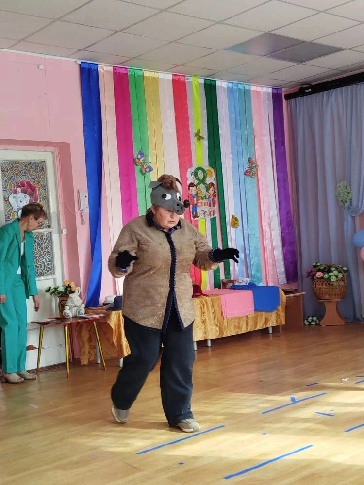 Утренник к 8 Марта - праздник тепла и нежности