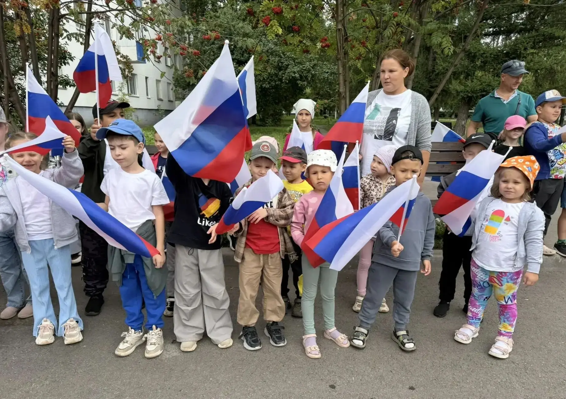 22 августа — День Государственного флага России! 🇷🇺