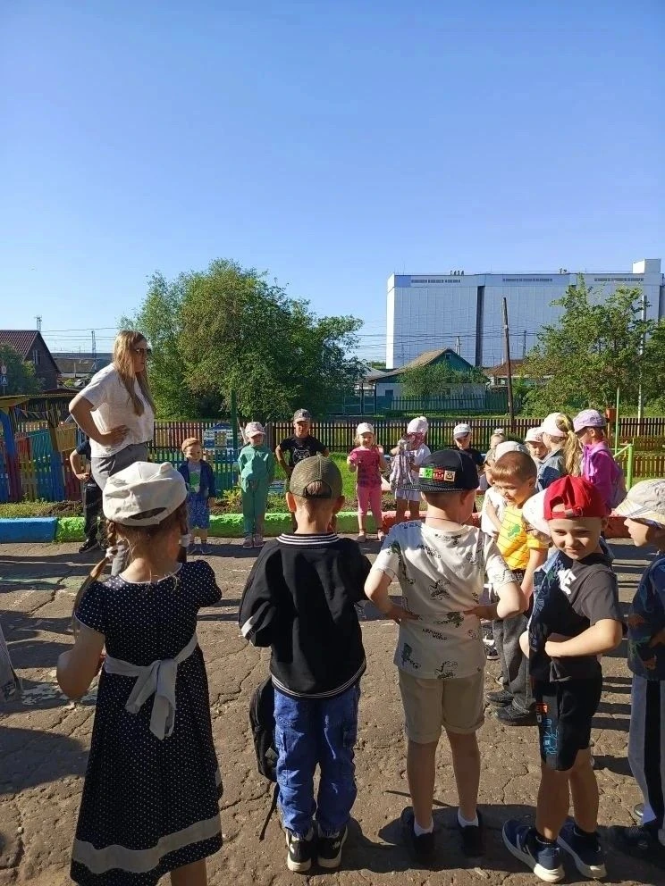 Каждое утро в нашем детском саду начинается одинаково!
Утренняя зарядка!