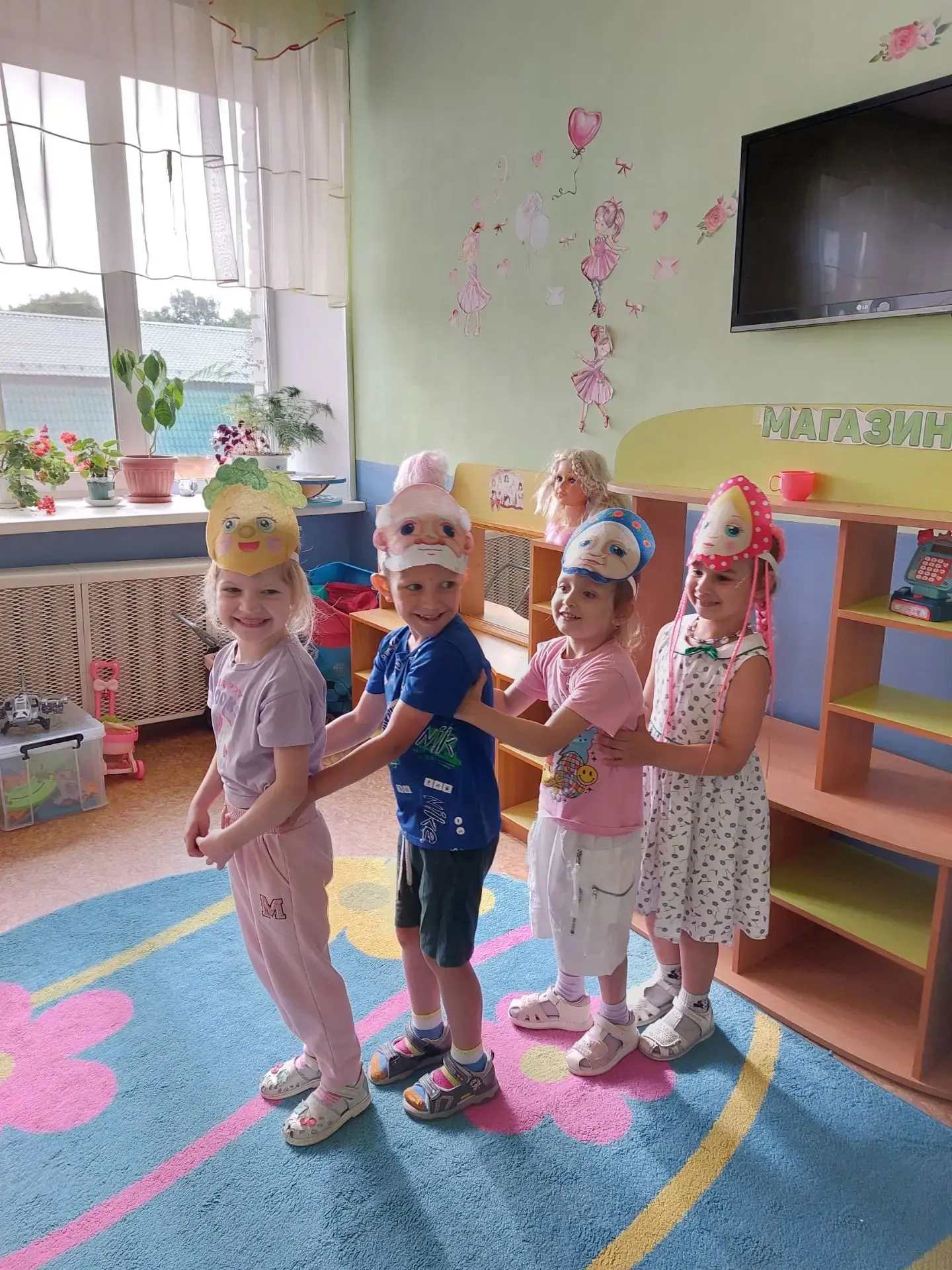 21 июля — День летнего театра в старшей группе №1! 🎭🌱Сегодня наша группа превратилась в настоящий 