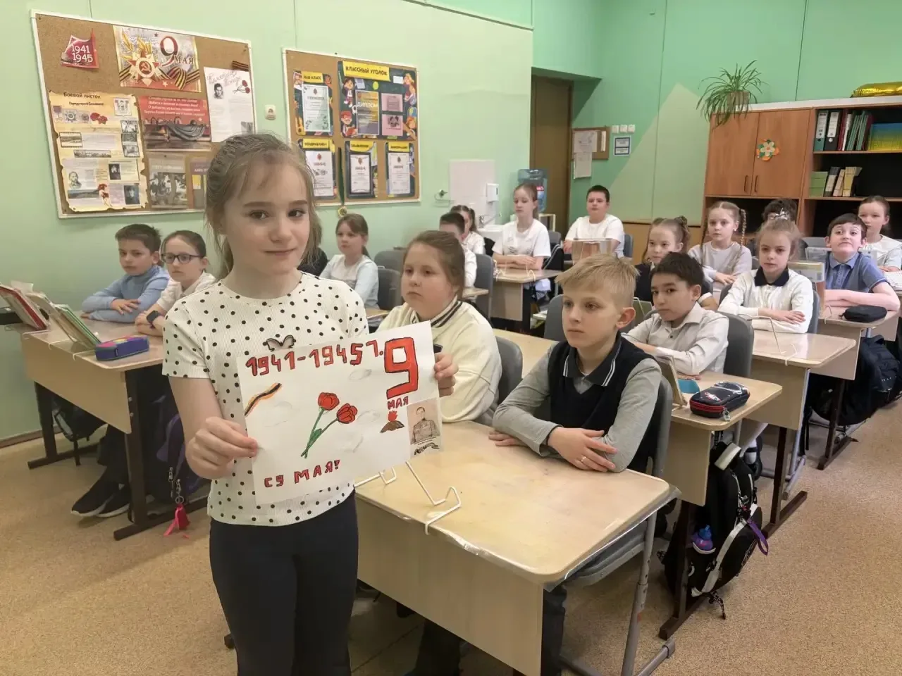 🇷🇺 Песни, которые приближали Победу  Сегодня в нашей школе прошло занятие из цикла «Разговоры о важн