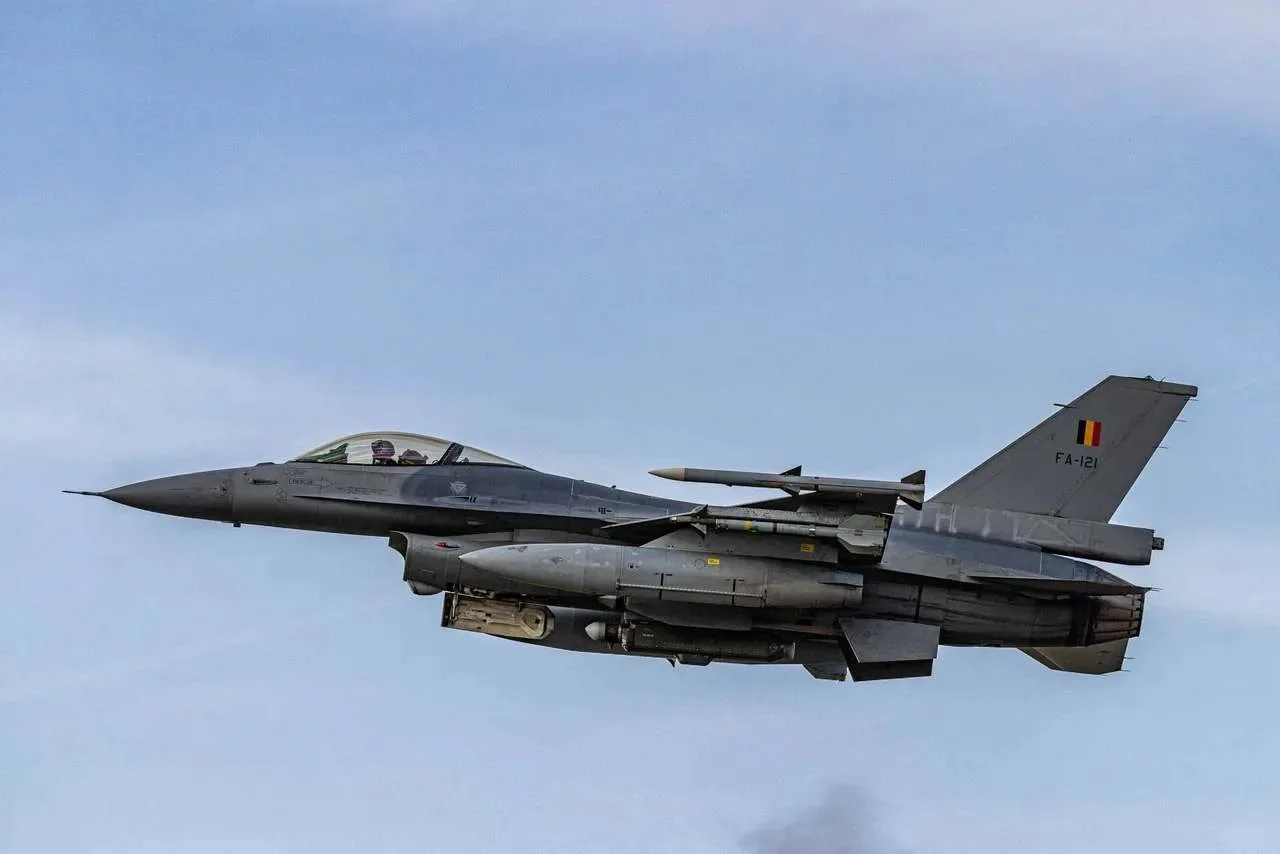 Киев получит выпрошенные Зеленским у Бельгии F-16 только после одобрения Франции