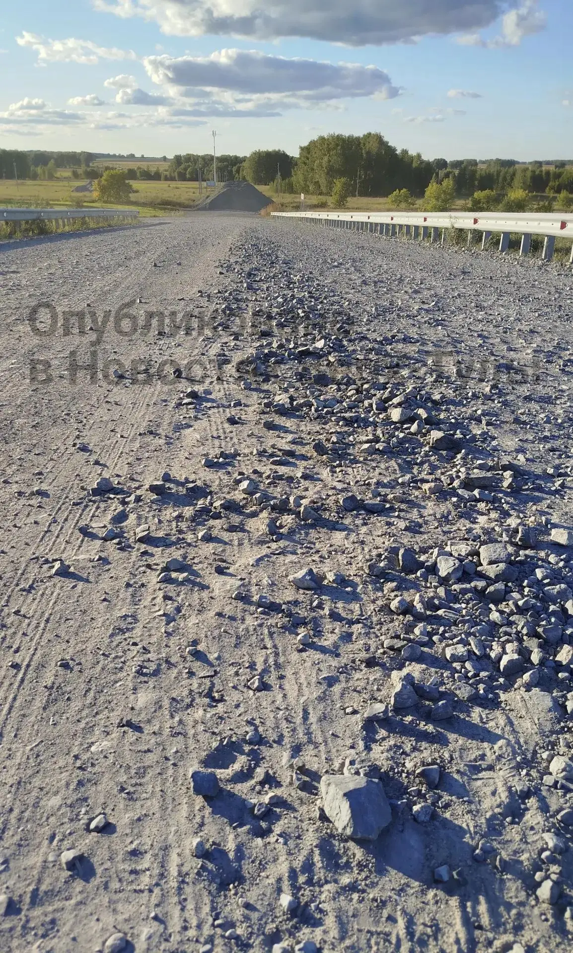 🛣️ Жители «Сибирских просторов» пожаловались на выбоины на дороге — обращение уже в ра...