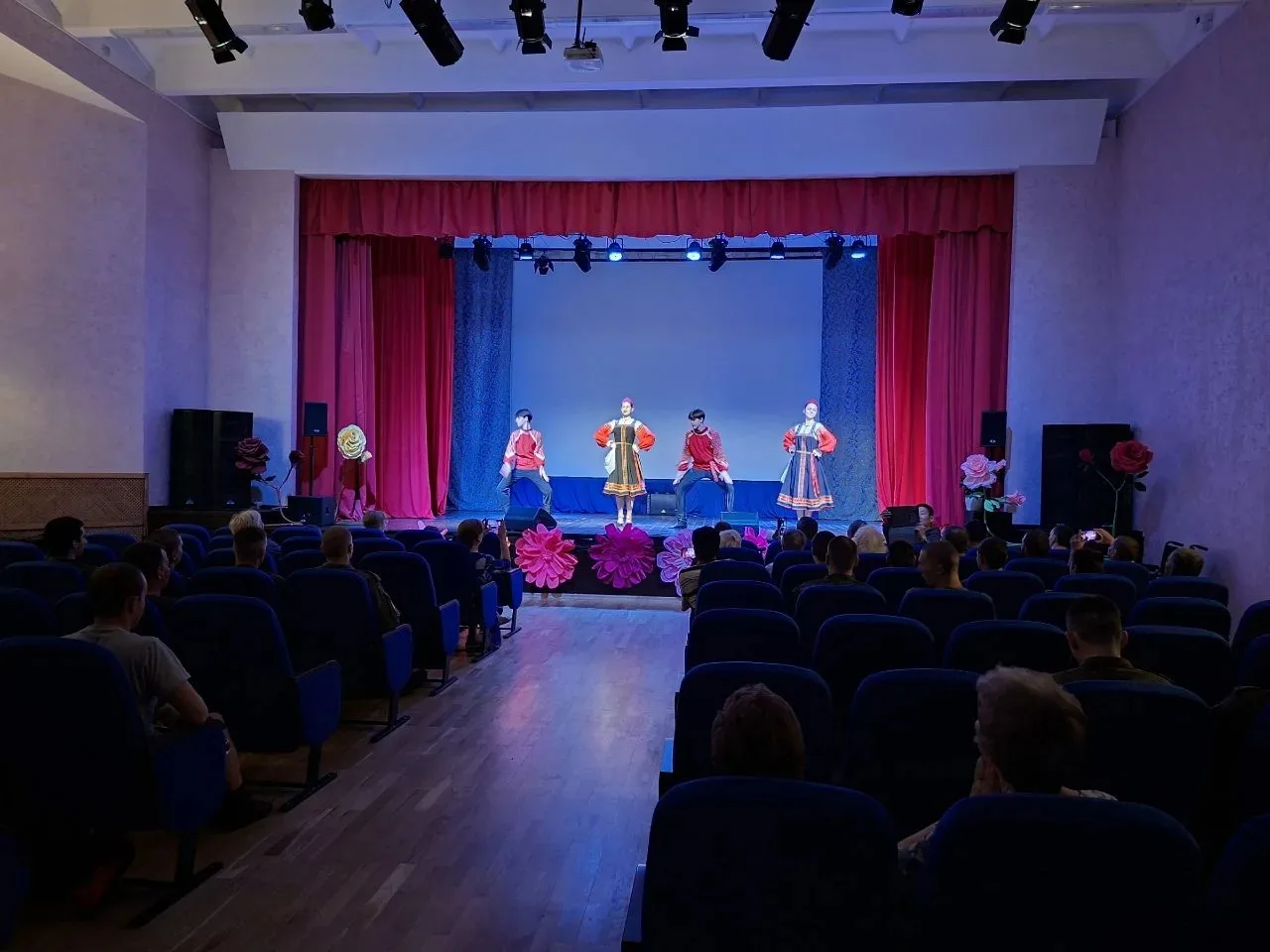 4 июня творческие коллективы и сотрудники Дома культуры «Лунёво» посетили санаторий вос...