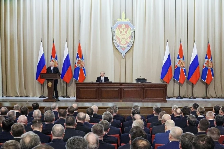⚡️В.Путин на заседании коллегии ФСБ поручил усилить защиту Государственной границы Росс...