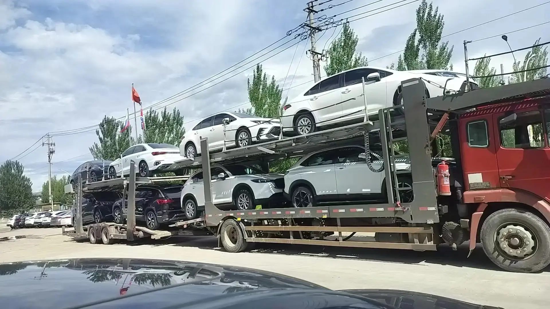 Автомобили уже едут к нашим клиентам и будут со дня на день. 
За самой быстрой доставкой автомобилей