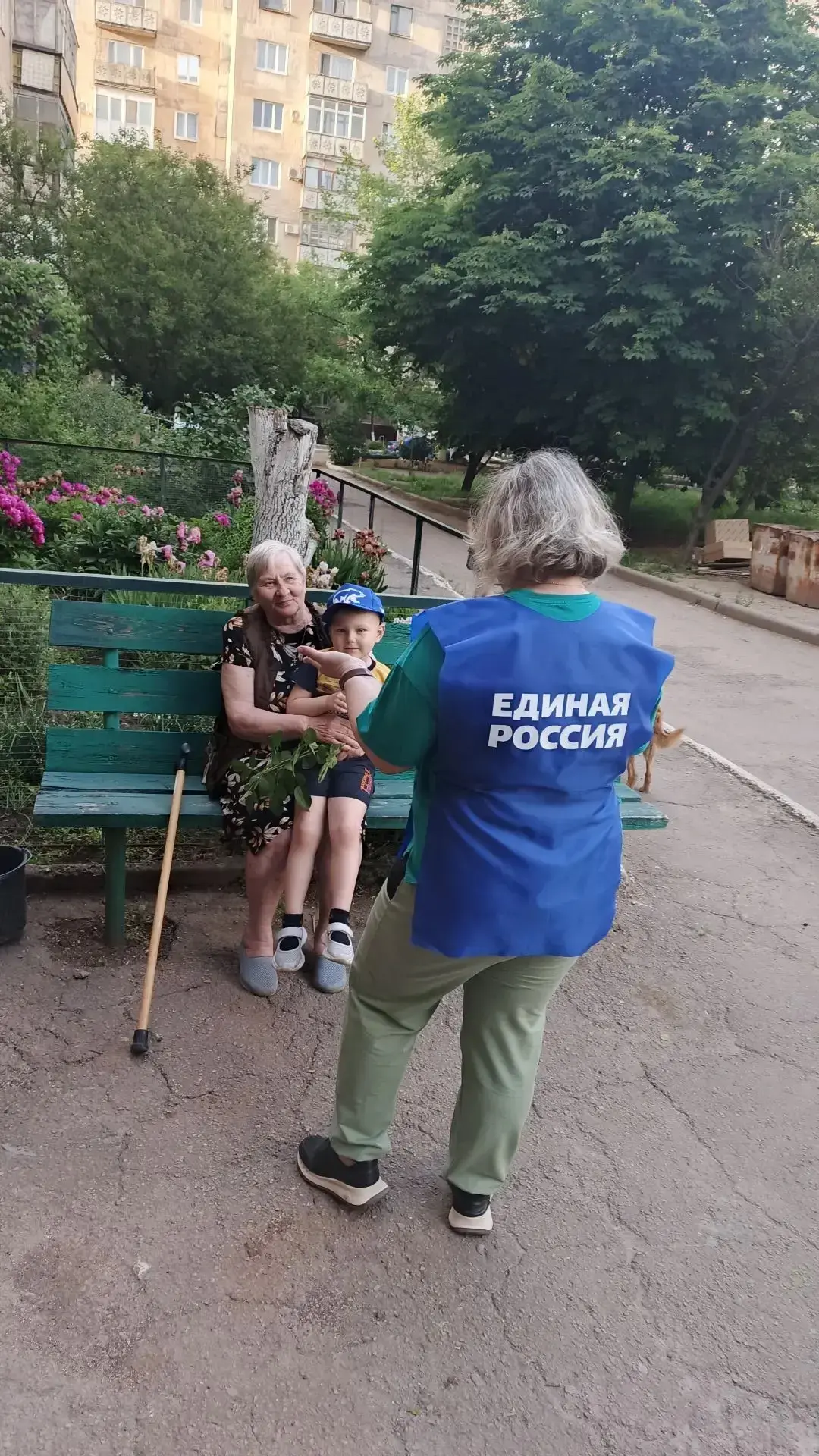 В рамках партийного проекта «Добрые дела» активисты первичного отделения №24 партии «Ед...
