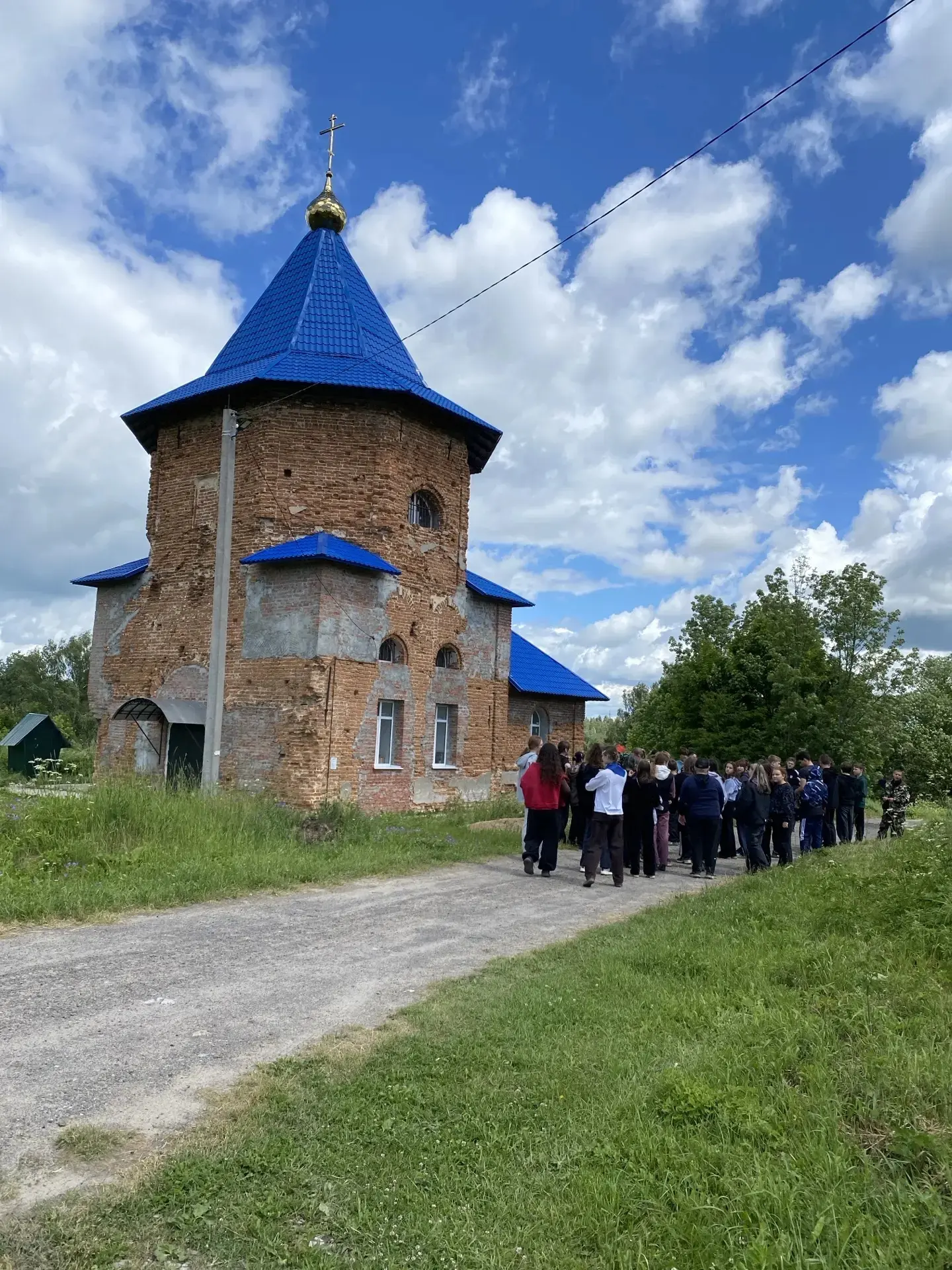 📰 Новости из похода!

Всем привет! Это ваш специальный корреспондент Шелепова Арина, 7 «Б» класс!
Н