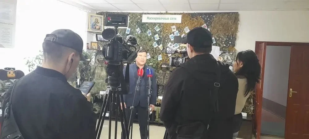 ПОЧЕТНЫЕ ГОСТИ НОВОГО МУЗЕЯ.  Создавая что-то новое в наше непростое время и открывая какие-то полез