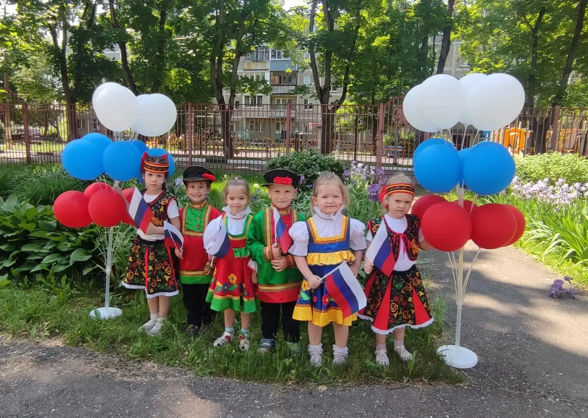 В преддверии празднования 12 июня — Дня России, во второй младшей группе «Теремок» МАОУ "ДОК "Вертик