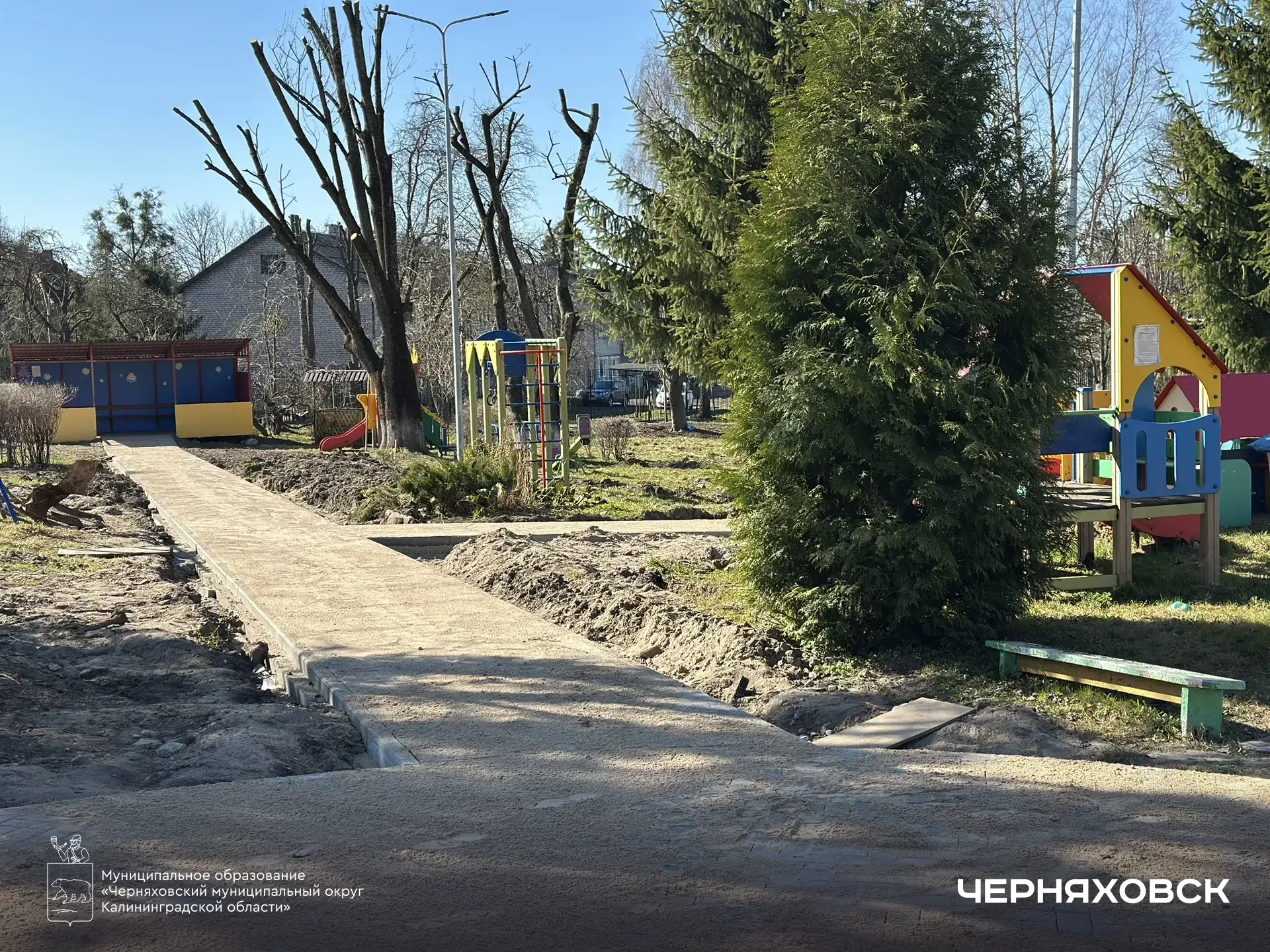 Виктор Вобликов проверил ход работ по капитальному ремонту детского сада №1 на улице Дачной  Как соо