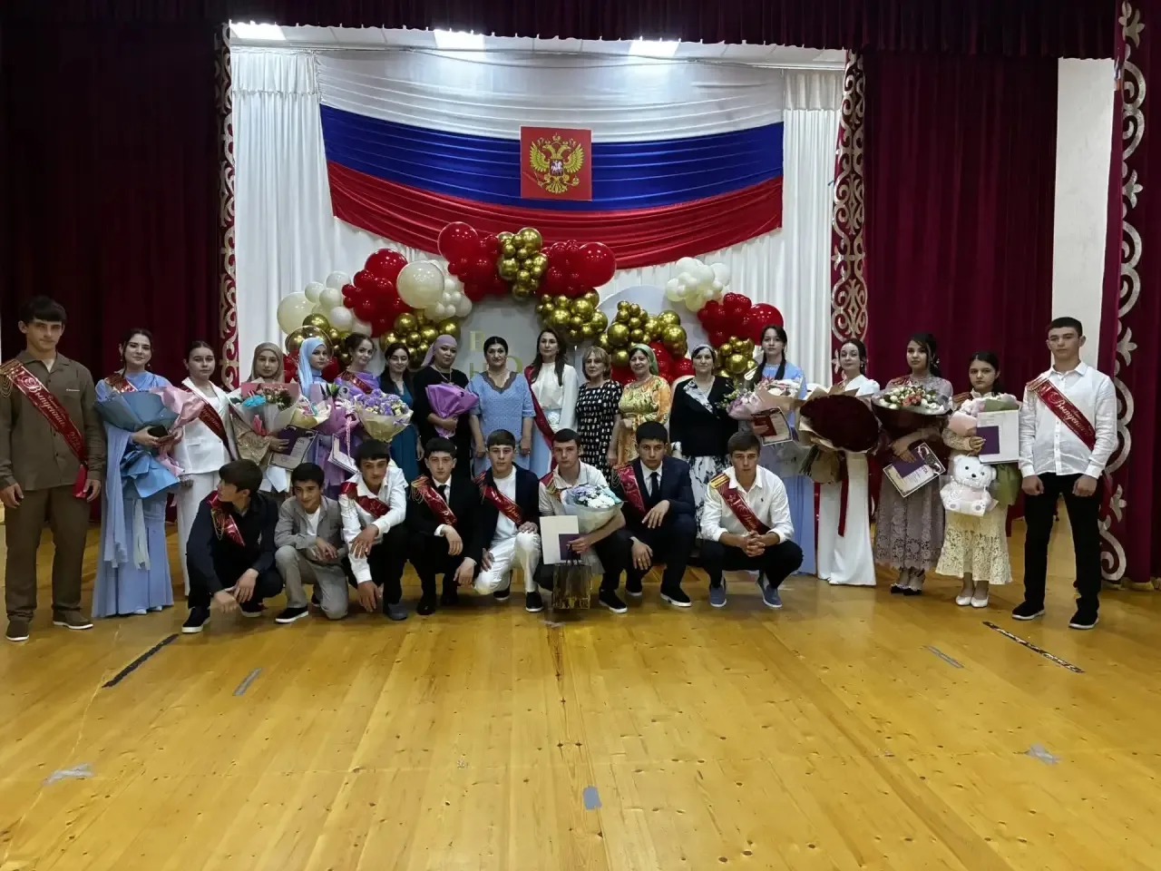 Сегодня в Доме культуры п. Новый Карачай состоялась торжественная церемония вручения ат...