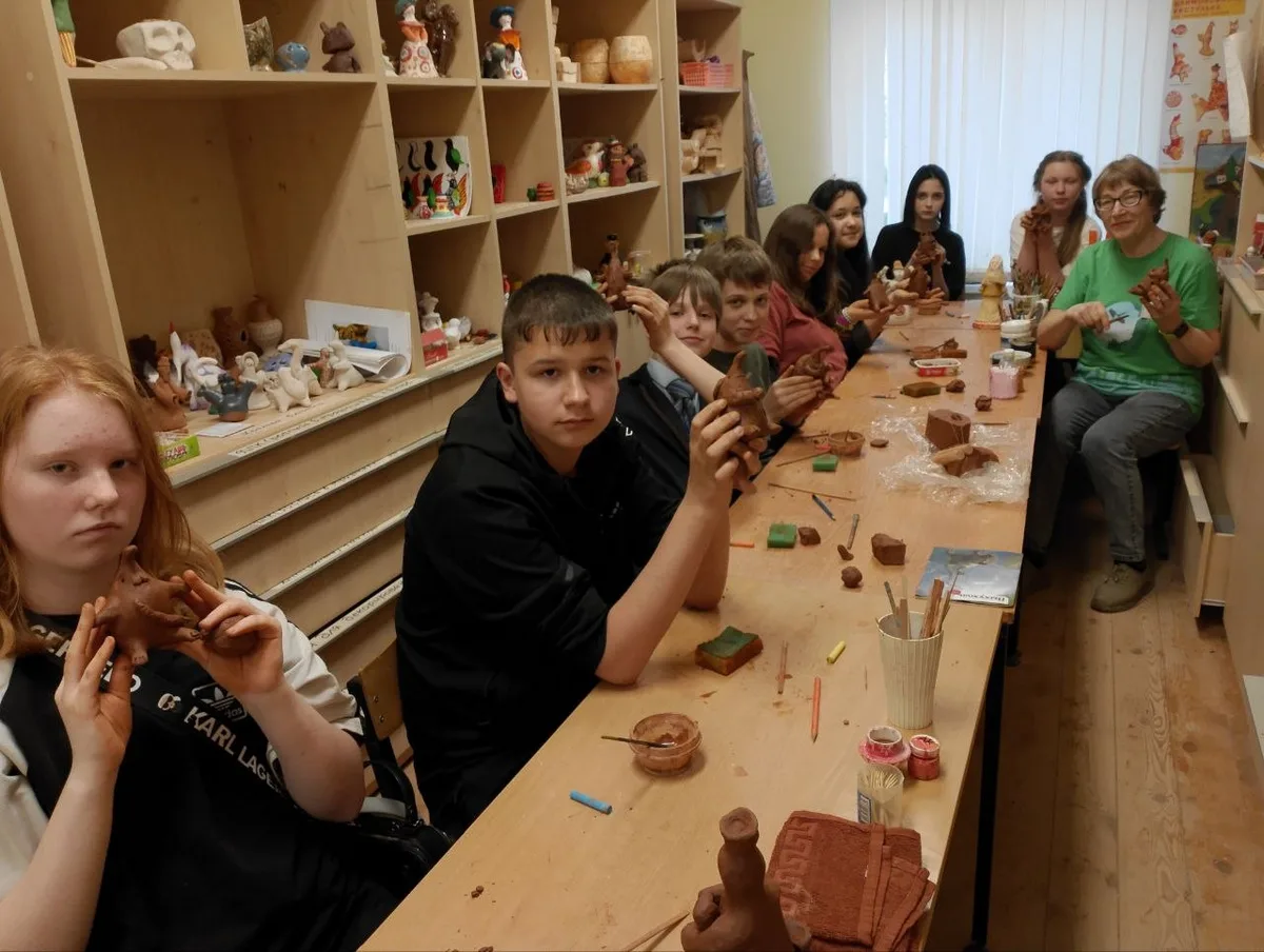 Мастер-класс в московской школе искусств

Поселок Брыкин Бор и поселок Шишкин Лес по названию очень 