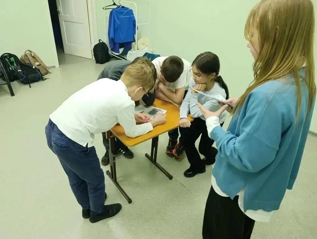 🚀На прошлой неделе в честь «Недели космоса» клуб «Сценическая культура: Ведущие» провел для 3-4 клас
