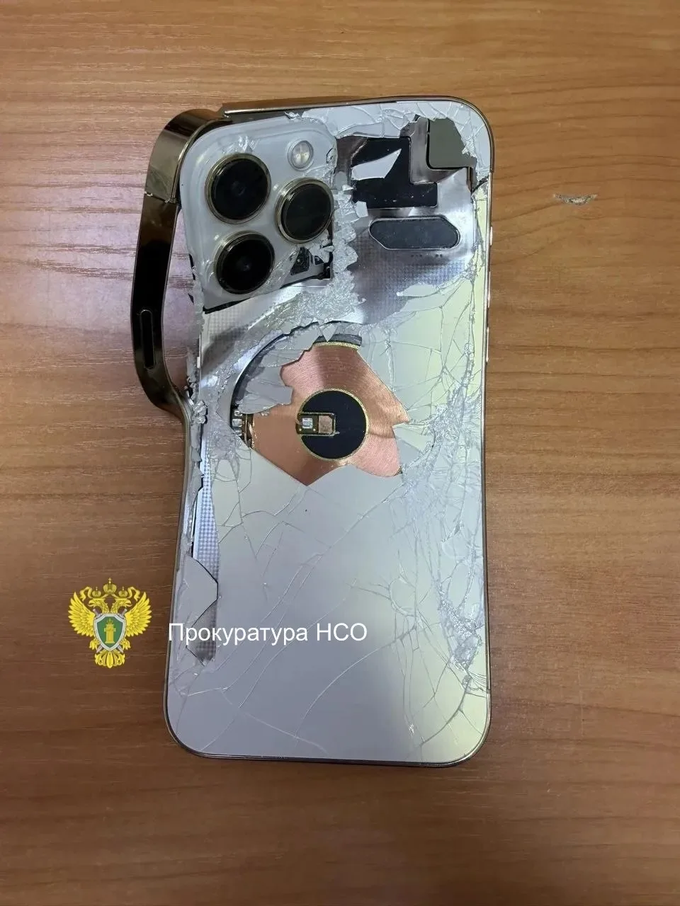 В Каргатском районе мужчина уничтожил телефон из-за ревности
