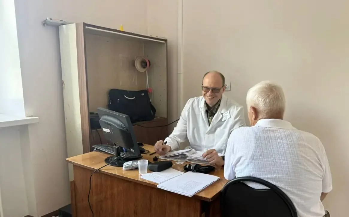 «Поезд здоровья» в Екатериновке: врачи кардиодиспансера провели выездной прием для жителей района

В