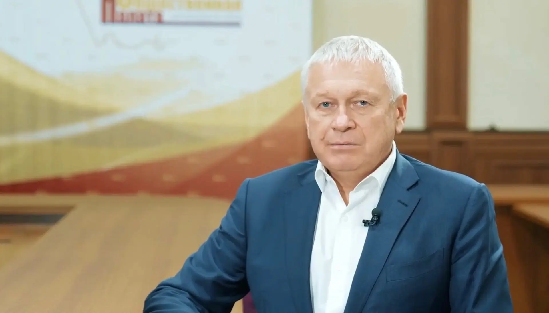 Президент федерации гребли Алтайского края Юрий Шамков награжден орденом Дружбы.

В День России през