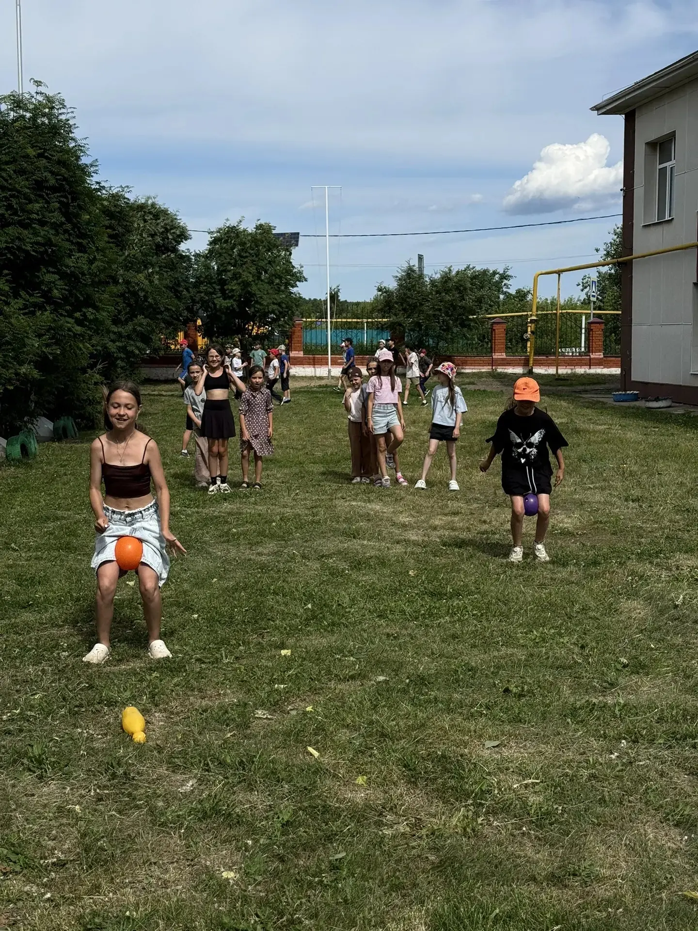 Специалисты  отделения социальной помощи семье и детям комплексного центра социального обслуживания 