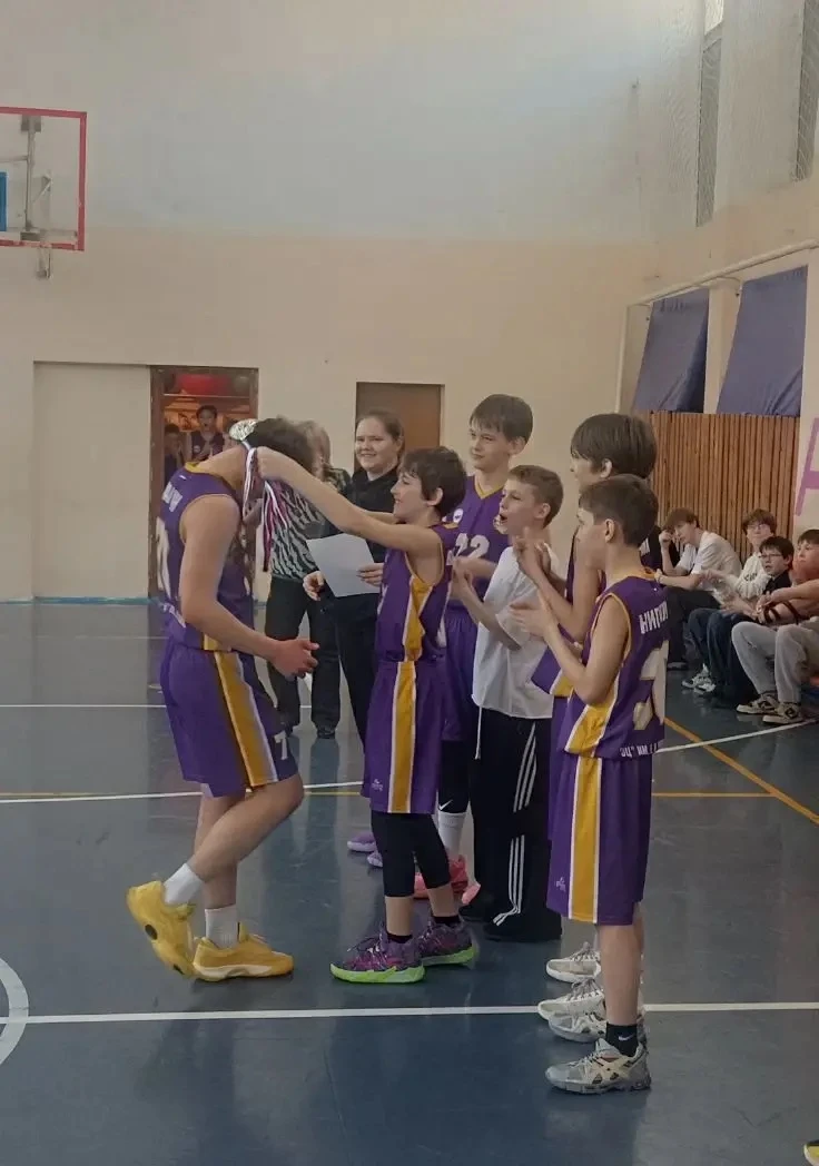 🏀Дорогие друзья!  На этой неделе стартовали школьные соревнования по баскетболу! Обучающимся с 5 по 
