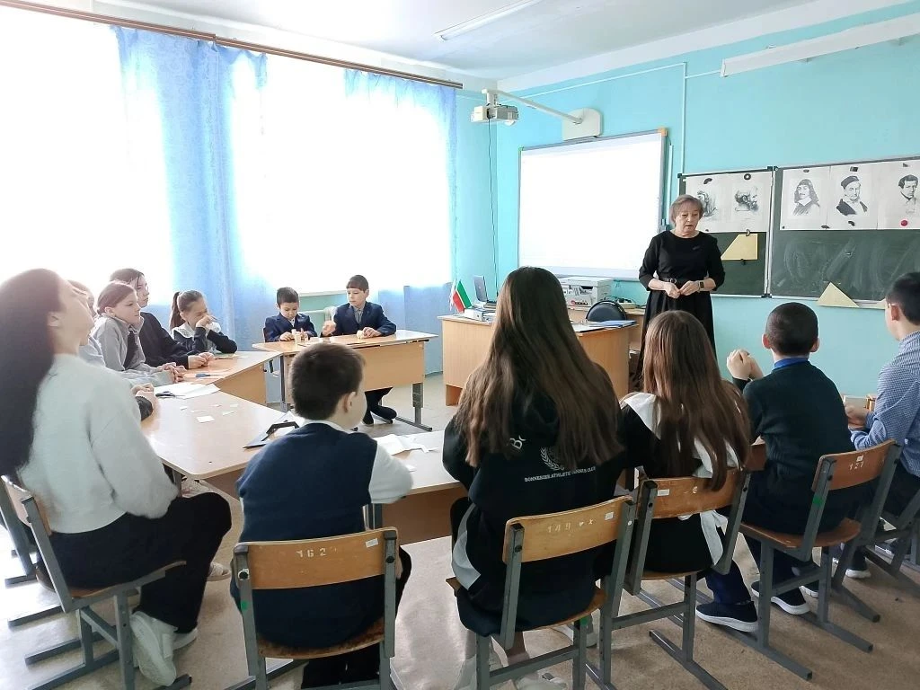 Продолжая тематические мероприятия, приуроченные к знаменательной дате – 200-летию открытия неевклид
