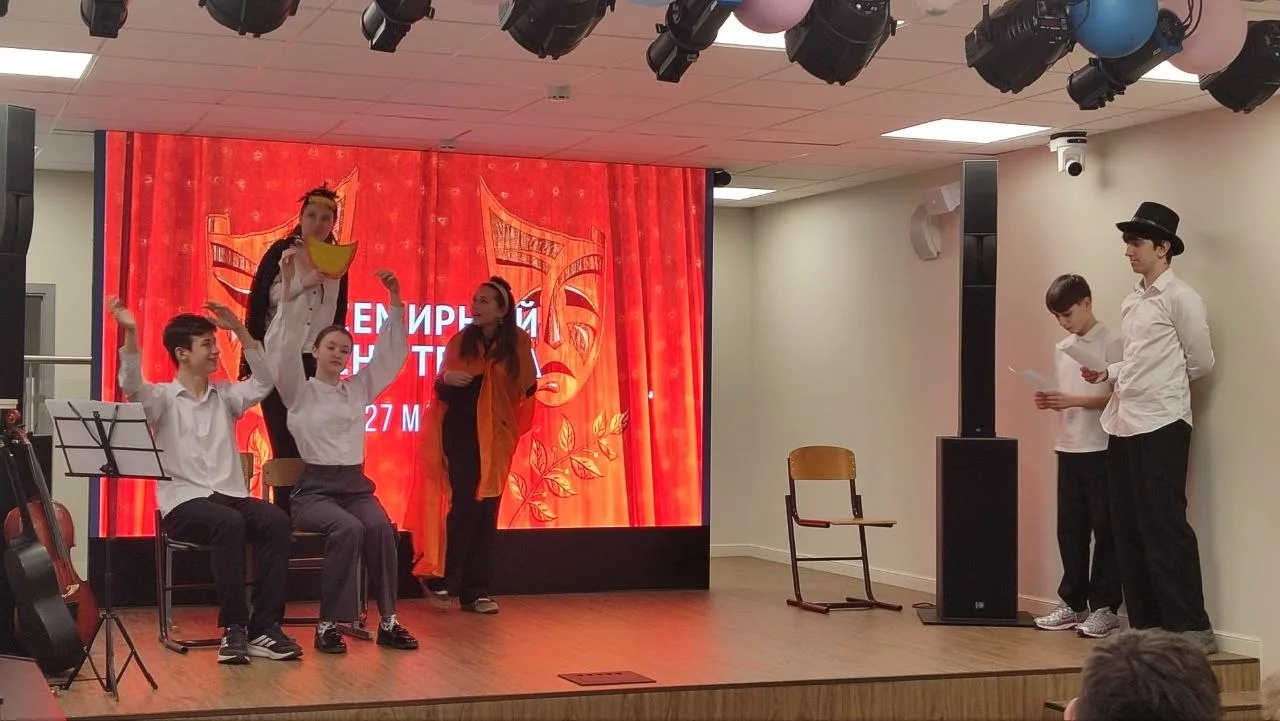 Серебро на театральных подмостках! 🎭🏆  25 марта наша команда гимназистов приняла участие в увлекател