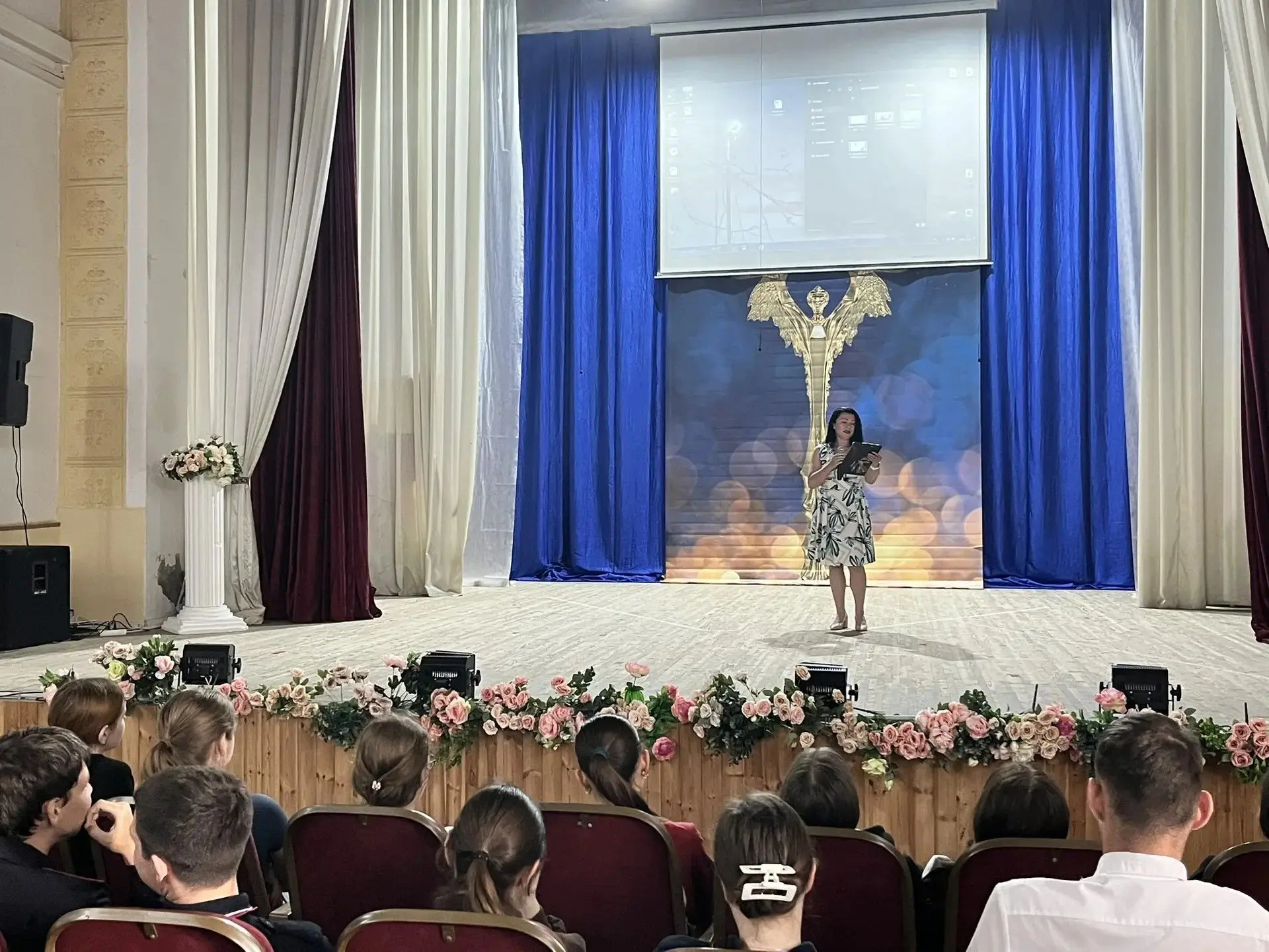 🔥Как действовать при пожаре?
Специалист молодёжного центра «Ритм»- Мананко Татьяна провела для ребя