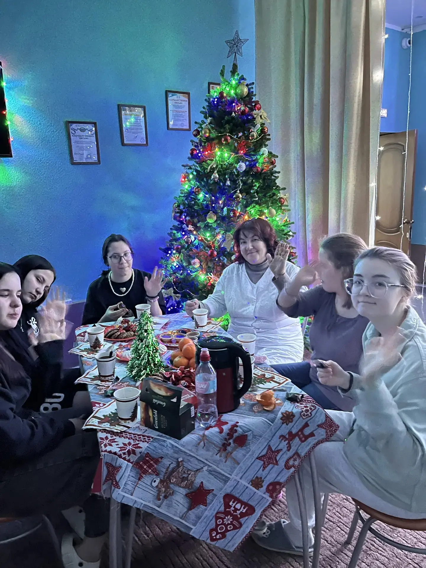 ☕️«Мы за чаем не скучаем» - под таким девизом прошли девичьи новогодние посиделки🎶. Эк...