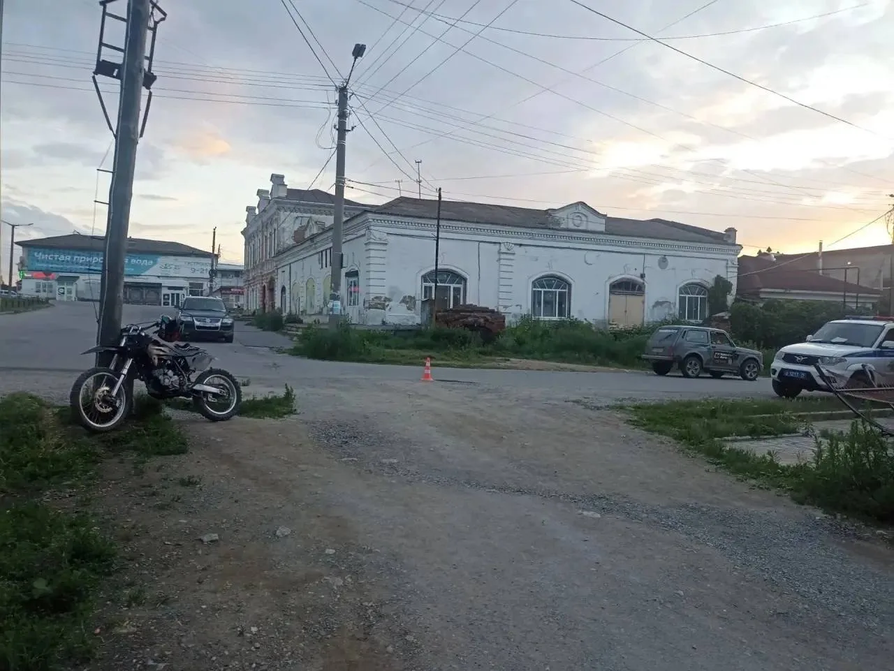 🚓 В Миассе в ДТП пострадал несовершеннолетний мотоциклист.

Авария произошла 14 июня около 20:40 на