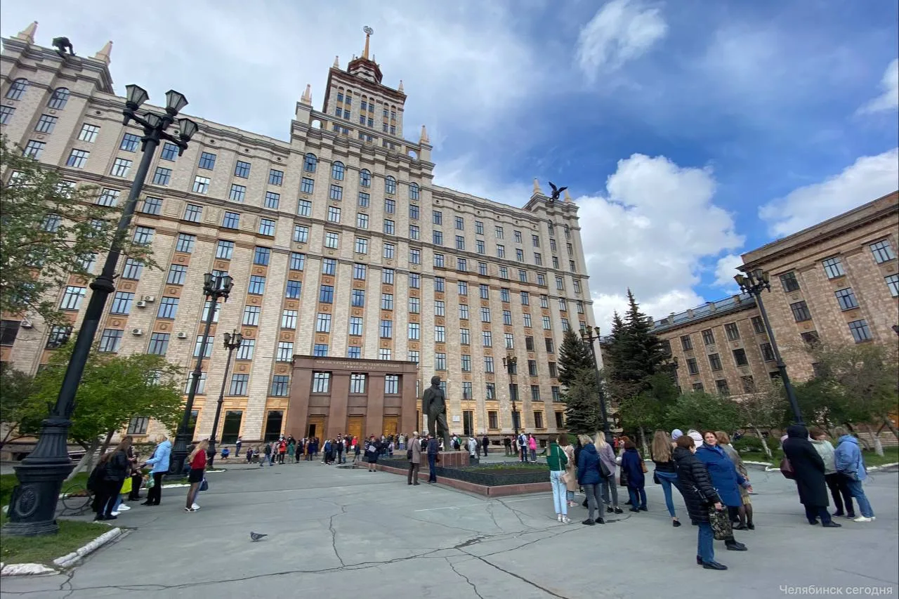 Южно-Уральский госуниверситет улучшил свои позиции в рейтинге лучших вузов России.

Агентство RAEX о