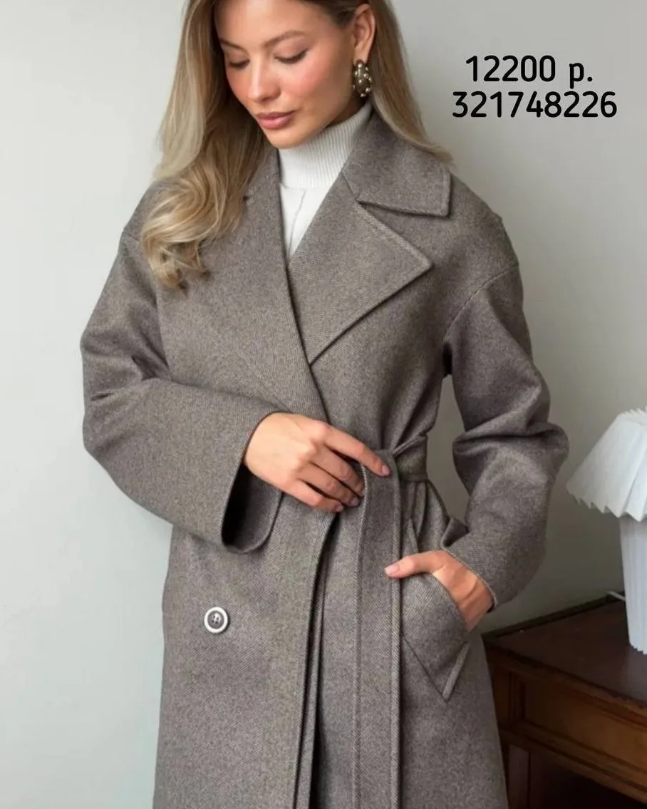 Стильное пальто 🥰