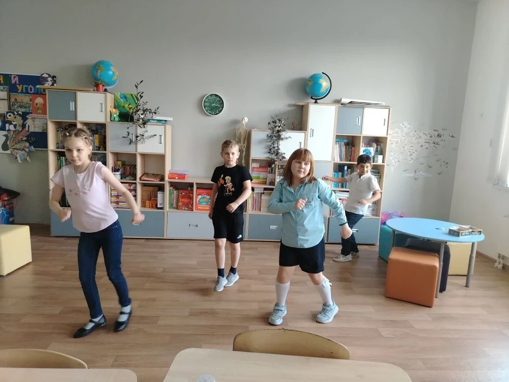 ГПД 2 МОУ "Глебовская СОШ" 🧩 КАК МЫ ПРОДУКТИВНО ОТДОХНУЛИ В ГПД  Сегодня уроков задали совсем мало, 