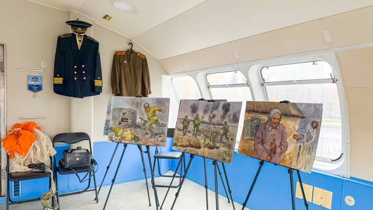 🚢 В  Парке Прибрежный  на борту «Метеора-216» открылся музей!  Это не просто экспонат, а ожившая ист