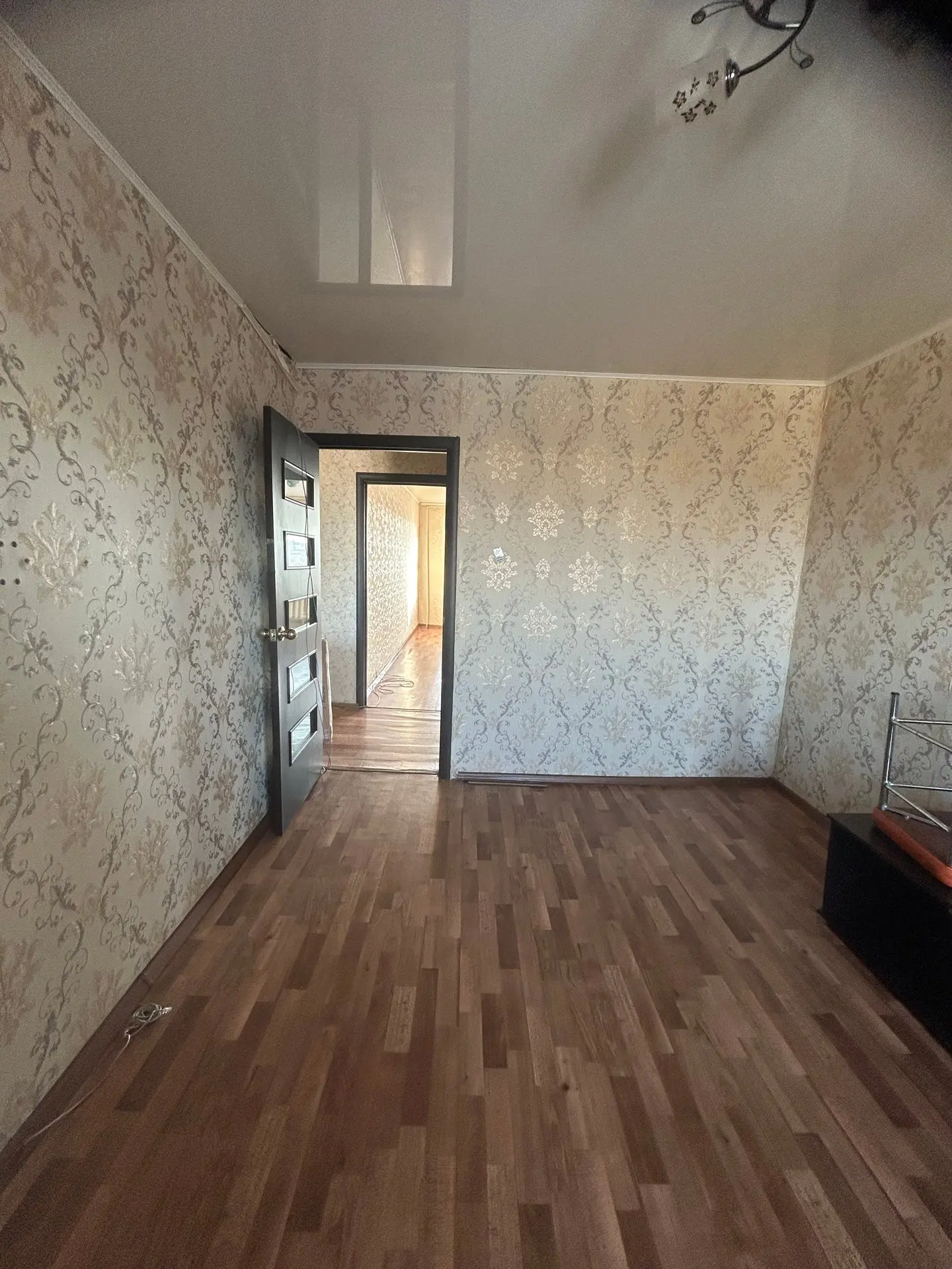 Продам 2-х комнатную квартиру, ул. Западная 17, 5 этаж, S-48,2 кв.м. Удачная планировка...