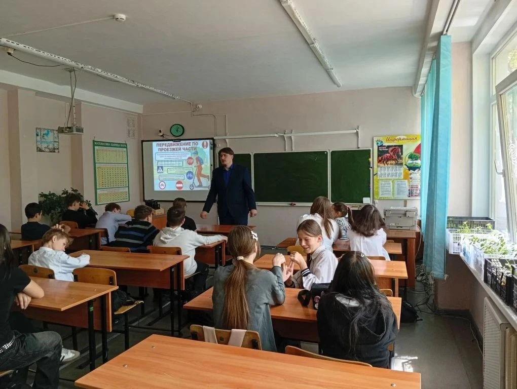 Тематическая викторина «Юный велосипедист»: знания — залог безопасности!  Вчера в нашей школе прошла