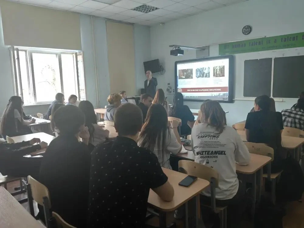 Сегодня, 8 мая 2026 года, тысячи московских школьников и студентов колледжей говорят «Спасибо» тем, 