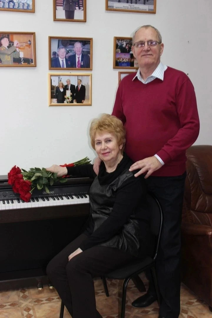 С ДНЁМ РОЖДЕНИЯ, ЕВГЕНИЯ МИХАЙЛОВНА!🌷🌷🌷

Сегодня День Рождения у Мамы нашей школы - непревзойдённ