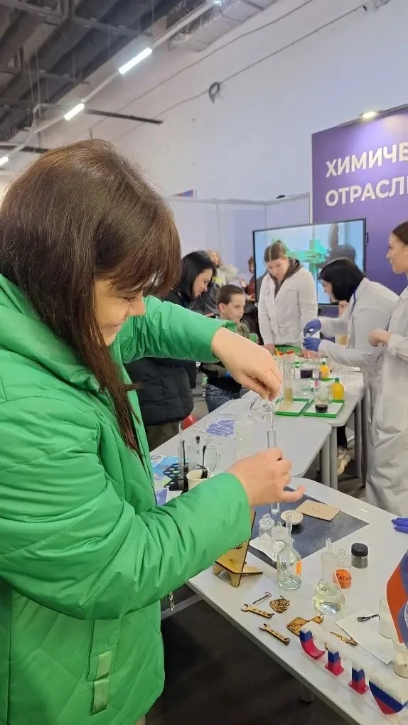 Ученики 9 «Б» и 9 «В» классов вместе с классными руководителями посетили Волгоградский образовательн