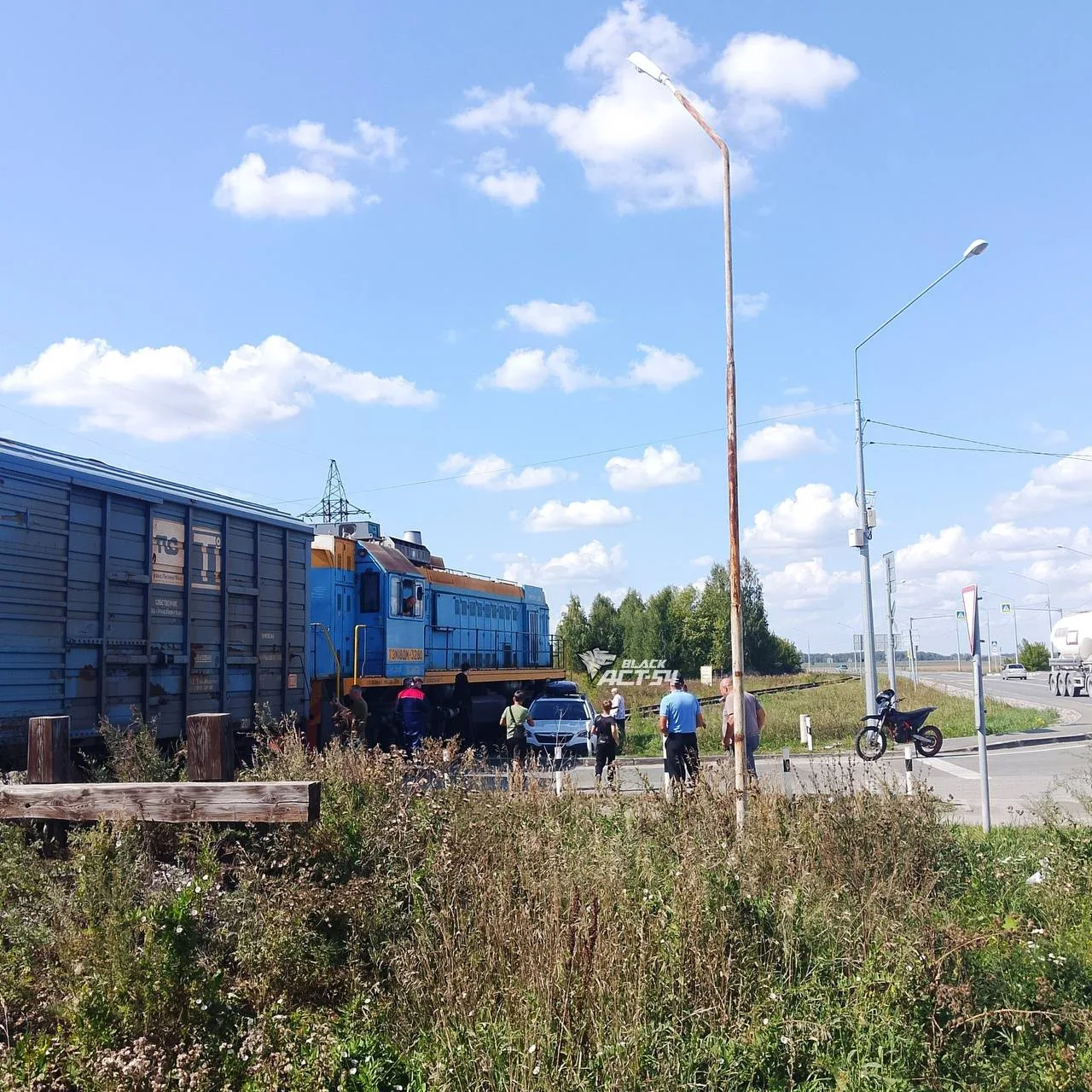 Машина столкнулась с тепловозом в селе Марусино.