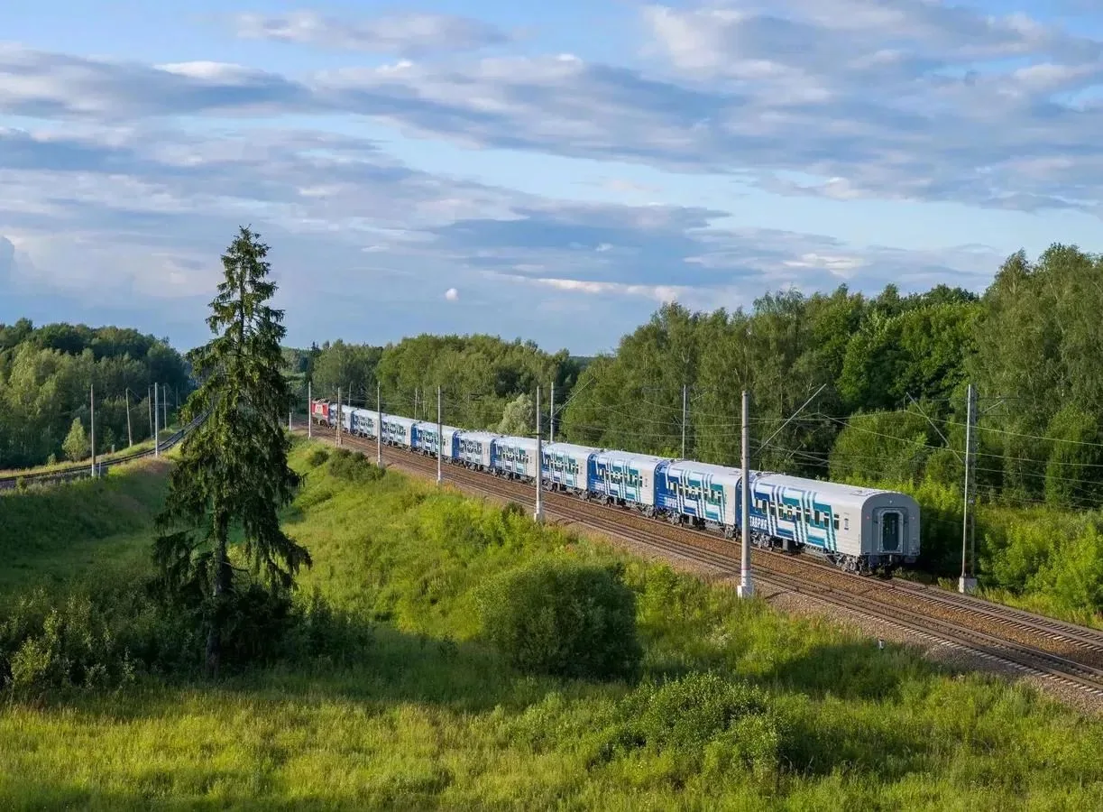 Продажу билетов на поезда «Таврия» в Крым временно закрыли