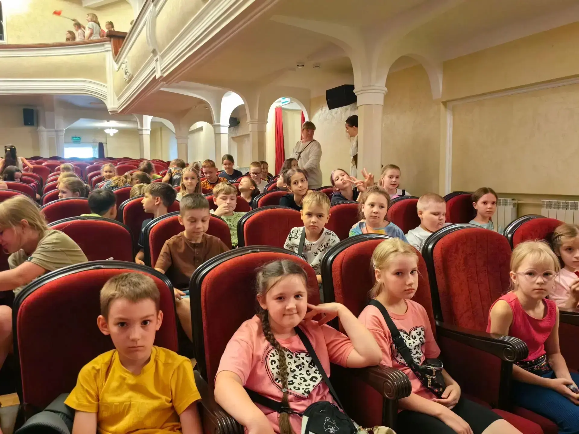 Вот и пролетела смена... 💫

Последний день в лагере — это всегда коктейль из грусти и радости. Сего