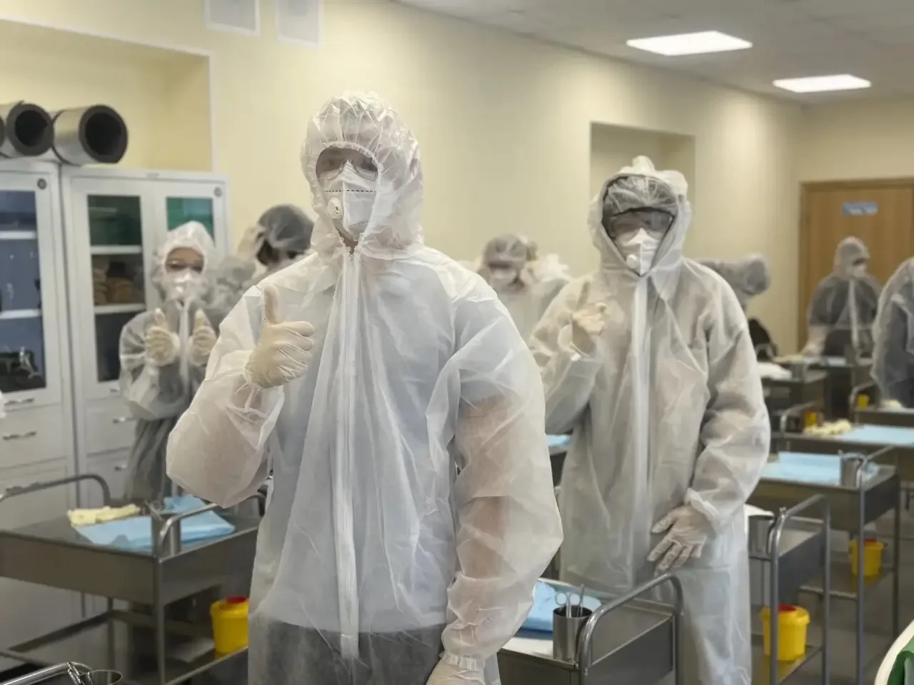 👩‍⚕️Наши ученики побывали на профпробе в Медицинском колледже № 7  Ребята получили возможность окуну